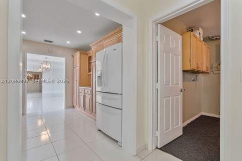 2475 NE 214th St, Aventura FL - photo 19 of 39
