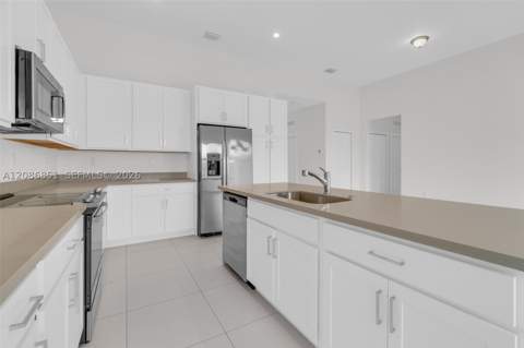 19447 SW 124th Ct, Miami FL - photo 10 of 48