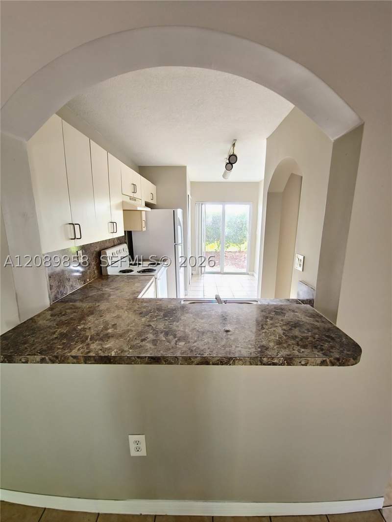 2 bedroom Condominium at 990 NE 33rd Ter 102, Monterey At Malibu Bay Co, Homestead — photo 4