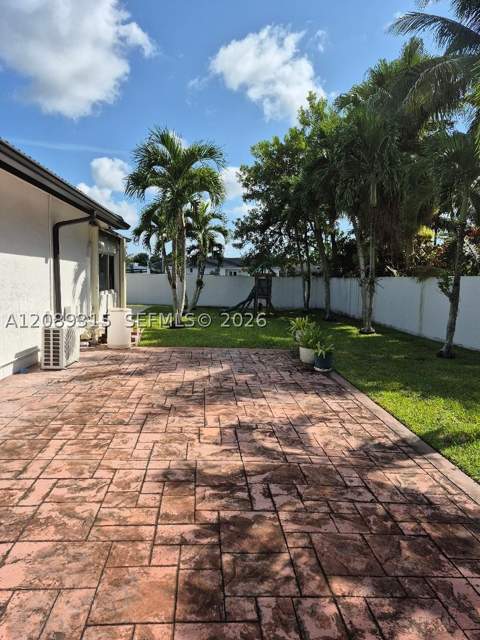 19431 SW 133rd Ave, Miami FL - photo 7 of 28