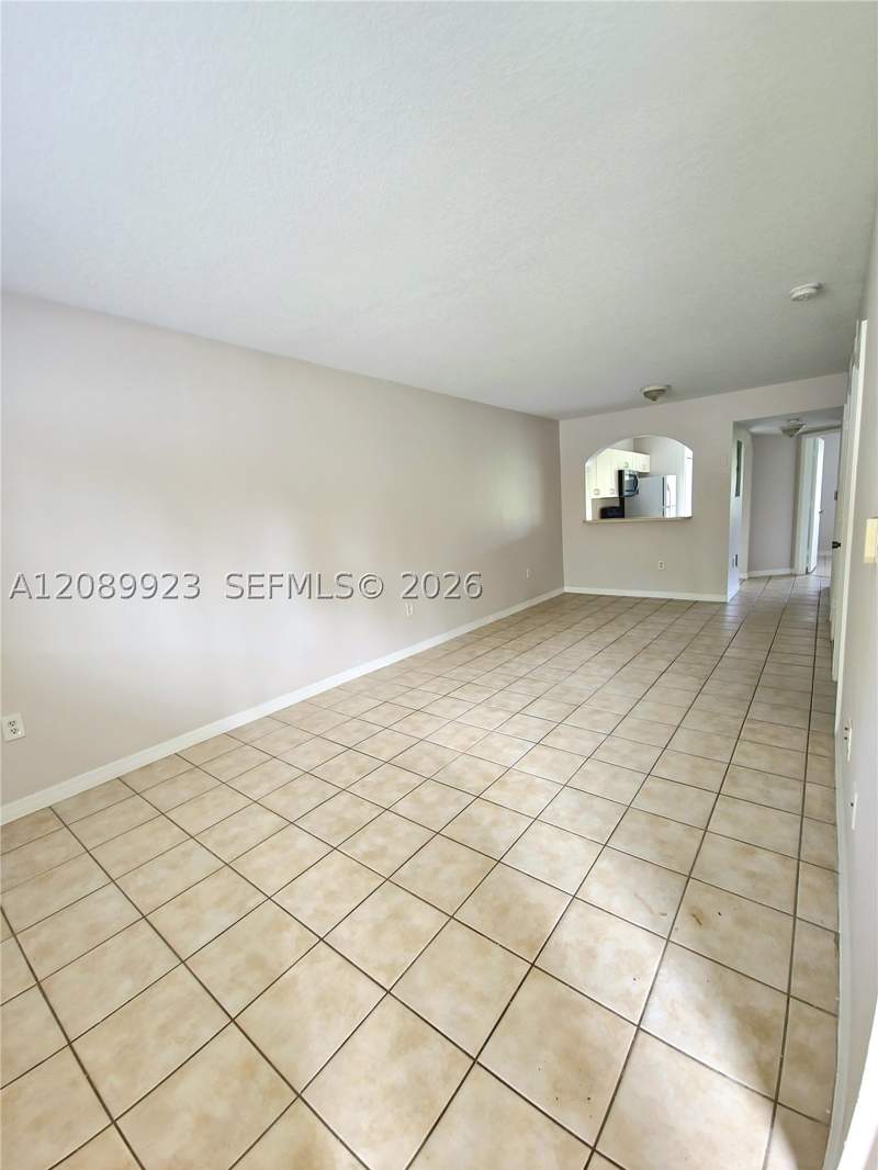 2 bedroom Condominium at 3398 NE 9th Dr 102, Monterey At Malibu Bay Co, Homestead — photo 2