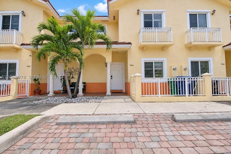 2 bedroom Townhouse at 7464 NW 180th St, Tuscan Lake Villas, Hialeah — photo 4