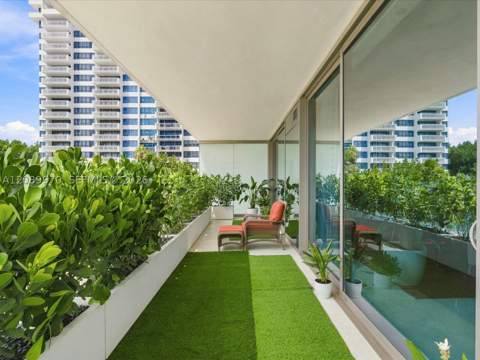 10203 Collins Ave 304, Bal Harbour FL - photo 22 of 35