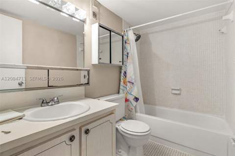1700 NE 191st St 508, Miami FL - photo 12 of 31