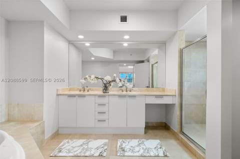 14951 Royal Oaks Ln 701, North Miami FL - photo 16 of 43