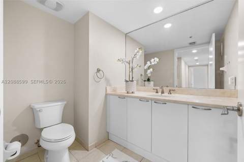 14951 Royal Oaks Ln 701, North Miami FL - photo 19 of 43