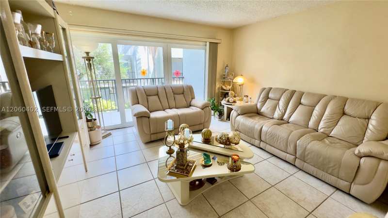 1 bedroom Condominium at 30 NW 87th Ave C219, Park East Condo, Miami — photo 1
