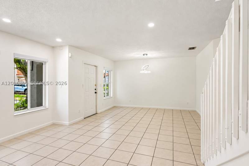 3 bedroom Townhouse at 16525 SW 97th Ter, Forest Lakes Villas, Miami — photo 4