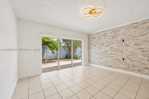 16525 SW 97th Ter, Miami FL - photo 9 of 15