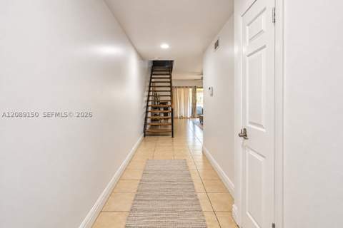 15528 Braemar Ct, Miami Lakes FL - photo 17 of 30