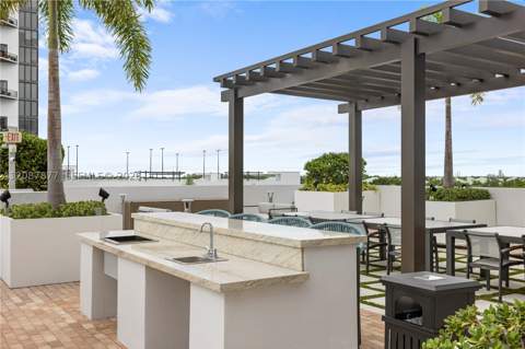 5350 NW 84th Ave 712, Doral FL - photo 13 of 15