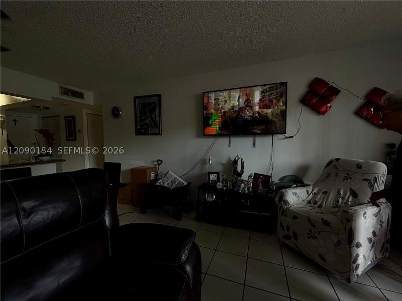 1 bedroom Condominium at 5201 NW 7th St 104, El Cid Condo, Miami — photo 2