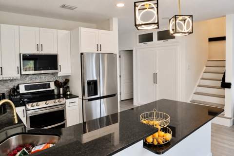 14331 SW 136th Ave, Miami FL - photo 7 of 42