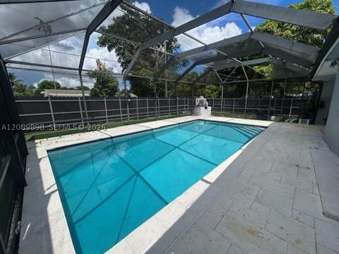 961 NE 155th Ter, North Miami Beach FL - photo 16 of 21