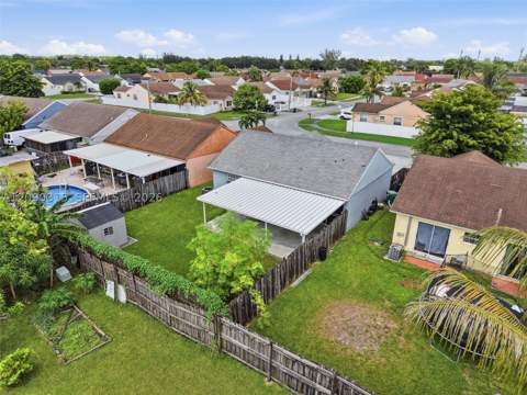 3226 NW 203rd St, Miami Gardens FL - photo 11 of 13