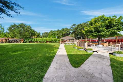 15425 N Miami Ave, Miami FL - photo 12 of 42