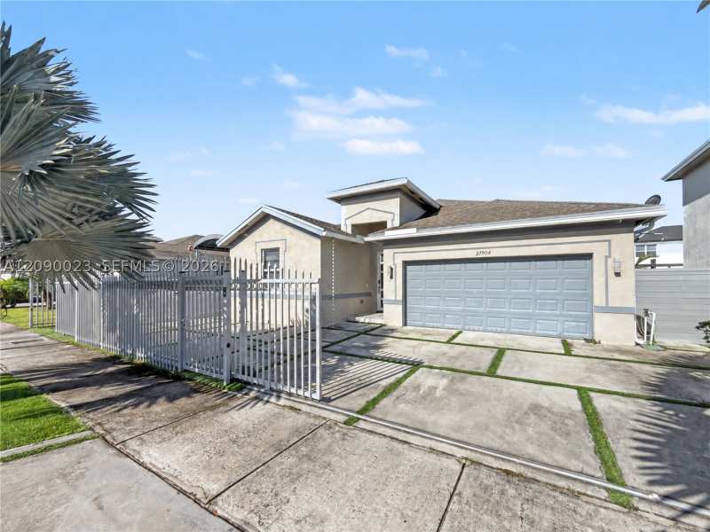 3 bedroom SingleFamilyResidence at 27904 SW 133rd Path, A.H. At Turnpike South Fi, Homestead — photo 1