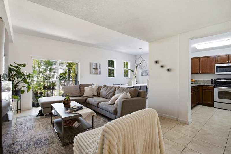 3 bedroom Condominium at 11605 NW 89th St 228, St Moritz At Doral Condo, Doral — photo 1