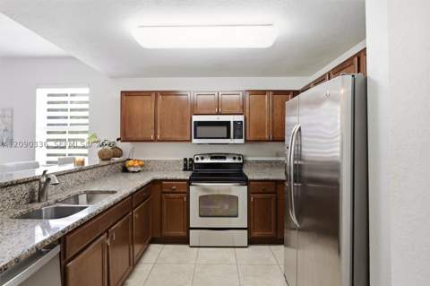 11605 NW 89th St 228, Doral FL - photo 7 of 43