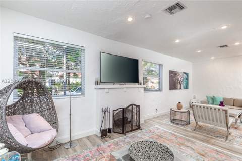 137 NE 47th St, Miami FL - photo 11 of 28