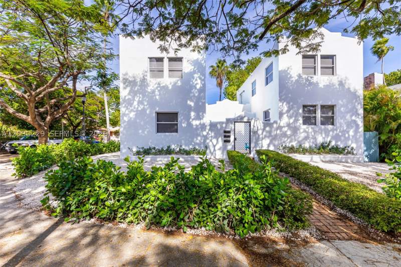 6 bedroom SingleFamilyResidence at 137 NE 47th St, Shadowlawn, Miami — photo 2