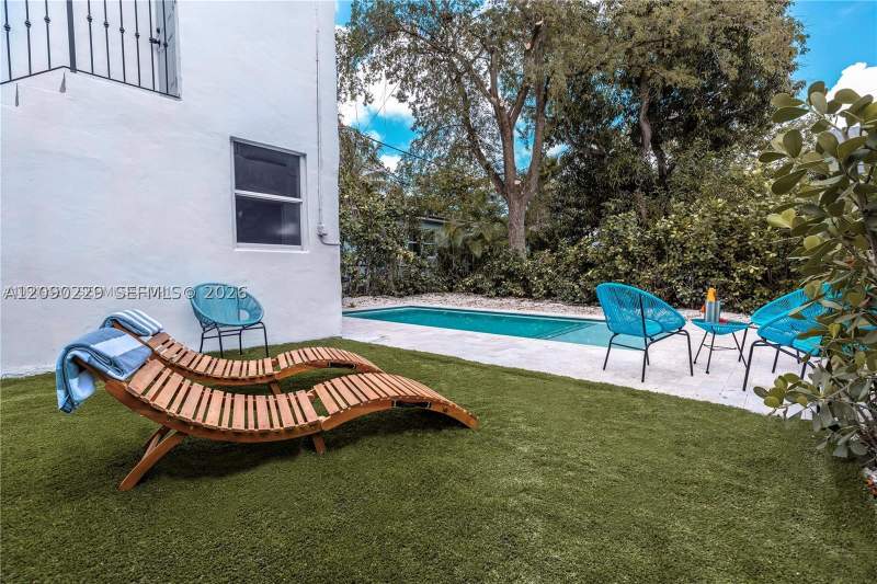 6 bedroom SingleFamilyResidence at 137 NE 47th St, Shadowlawn, Miami — photo 3