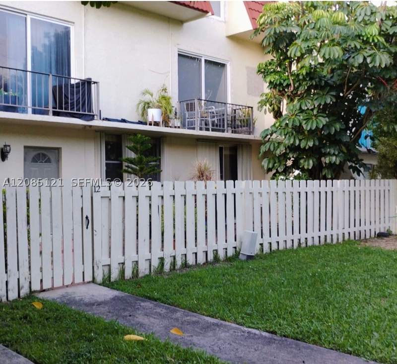 2 bedroom Condominium at 1655 NE 115th St 12B, Northgate Townhouse Condo, Miami — photo 5