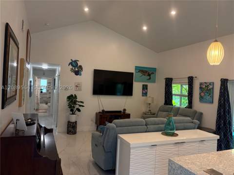 213 Florida Ave, Coral Gables FL - photo 10 of 32