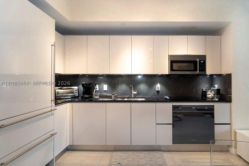 1 bedroom Condominium at 1010 Brickell Ave 2508, 1010 Brickell Condo, Miami — photo 2