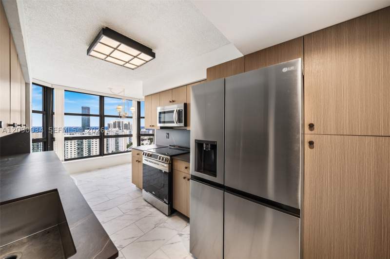 3 bedroom Condominium at 19195 Mystic Pointe Dr 2406, Mystic Pointe Condo No Tw, Aventura — photo 5