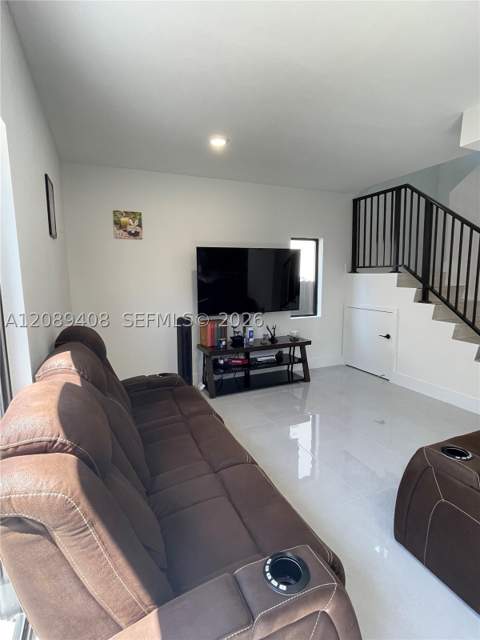 1384 NW 2nd Ter, Florida City FL - photo 17 of 60
