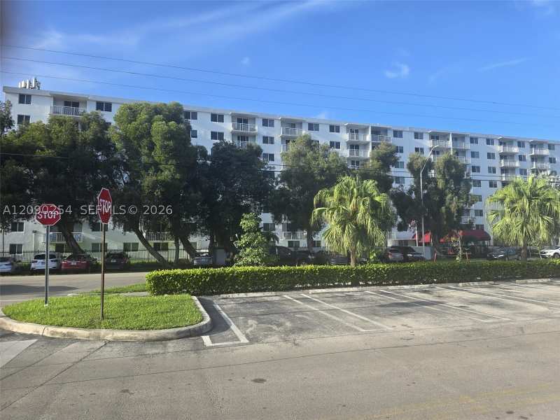 1 bedroom Condominium at 1251 NE 108th St 718, Harbour Pointe Of Miami C, Miami — photo 1