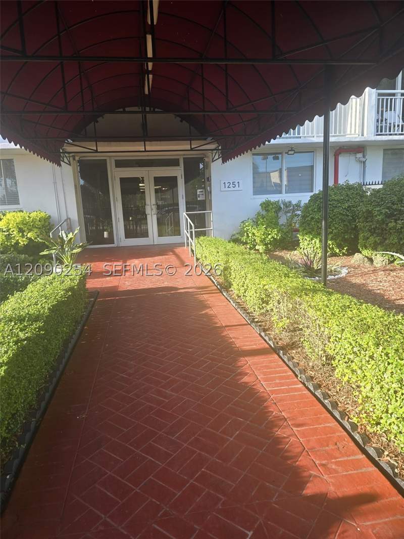 1 bedroom Condominium at 1251 NE 108th St 718, Harbour Pointe Of Miami C, Miami — photo 2