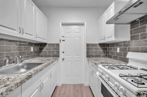 8010 Tatum Waterway Dr 5, Miami Beach FL - photo 14 of 32