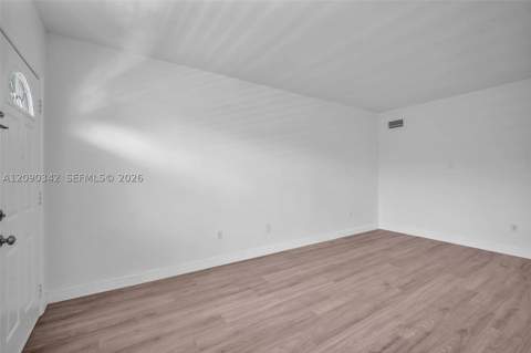 8010 Tatum Waterway Dr 5, Miami Beach FL - photo 8 of 32