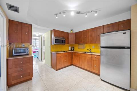 251 174th St 812, Sunny Isles Beach FL - photo 16 of 32