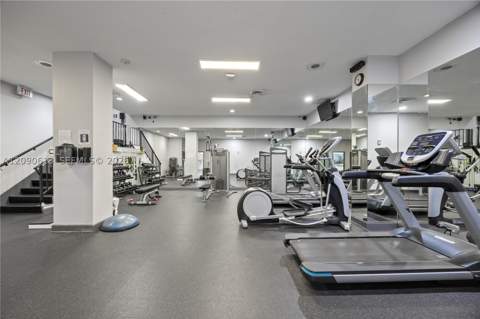 251 174th St 812, Sunny Isles Beach FL - photo 6 of 32