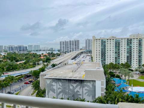 19201 Collins Avenue 1034, Sunny Isles Beach FL - photo 9 of 12