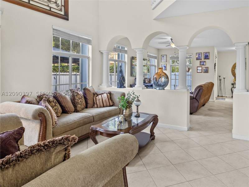 4 bedroom SingleFamilyResidence at 14046 SW 278th St, Mandarin Lakes, Homestead — photo 2