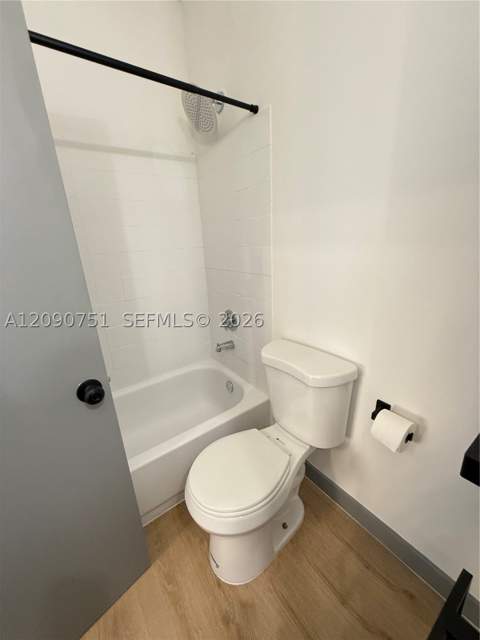 1320 Drexel Ave 302, Miami Beach FL - photo 12 of 19