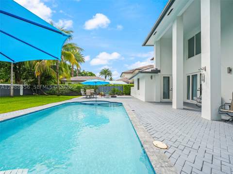 15822 SW 103rd Ln, Miami FL - photo 17 of 60