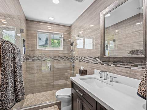 15822 SW 103rd Ln, Miami FL - photo 8 of 60