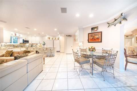 15935 NW 82nd Ct, Miami Lakes FL - photo 17 of 75