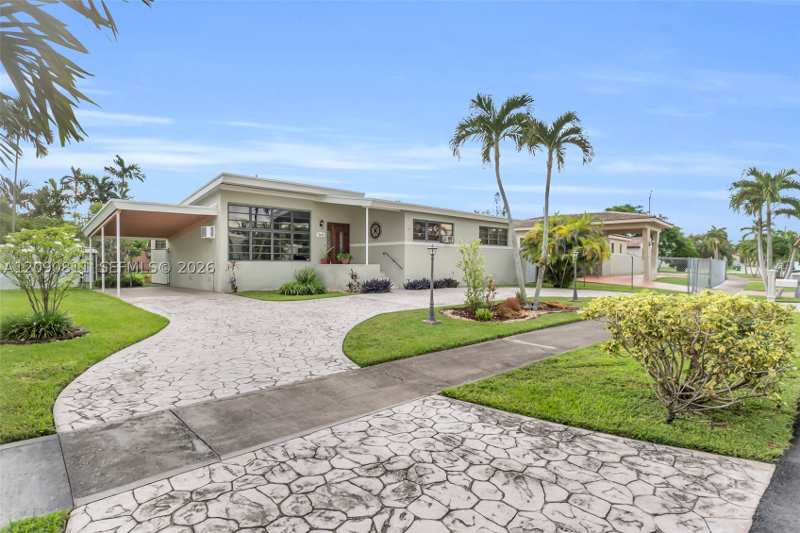 3 bedroom SingleFamilyResidence at 3121 SW 84th Ct, Coral Way Village Sec A P, Miami — photo 1
