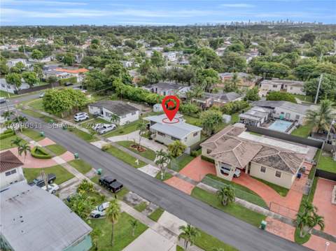 3121 SW 84th Ct, Miami FL - photo 9 of 32