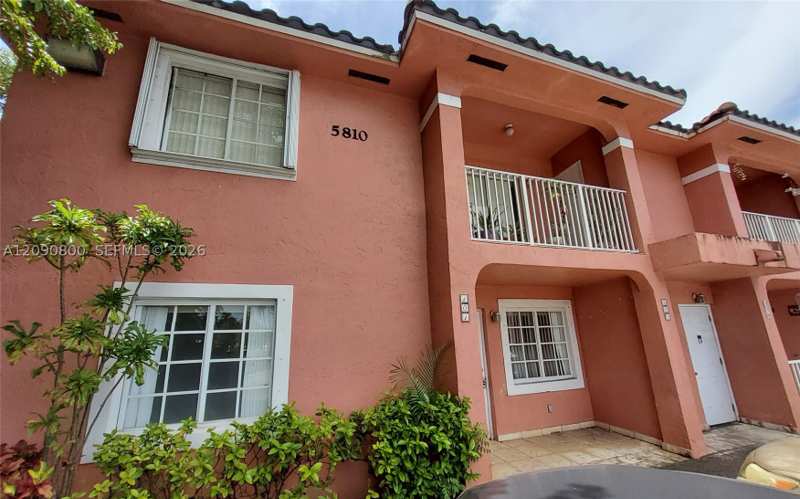 2 bedroom Condominium at 5810 W 18th Ln 101, Conquistador Villas Condo, Hialeah — photo 1