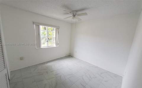 5810 W 18th Ln 101, Hialeah FL - photo 12 of 19