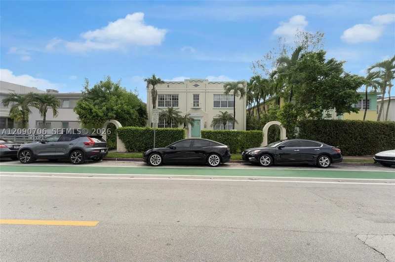 1 bedroom Condominium at 1027 Euclid Ave 12, Vila Mara Condo, Miami Beach — photo 1