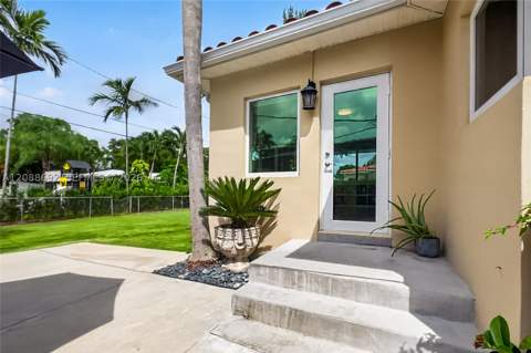 439 Candia Ave, Coral Gables FL - photo 10 of 65
