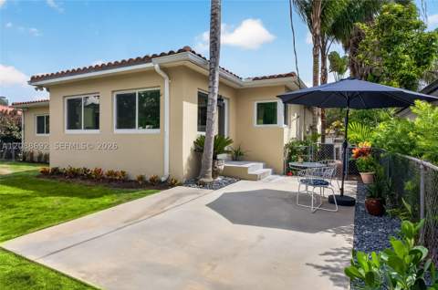 439 Candia Ave, Coral Gables FL - photo 13 of 65